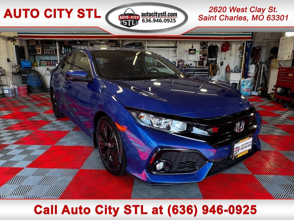 2017 Honda Civic Hatchback EX's photo