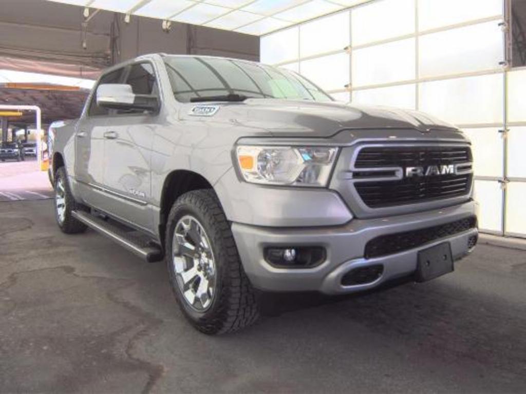 2019 RAM 1500 Big Horn/Lone Star 4x4 Crew Cab 5'7's photo
