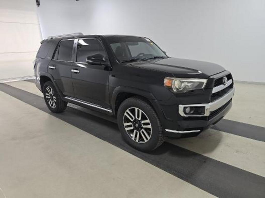 2016 Toyota 4Runner Limited 4x4 V6's photo