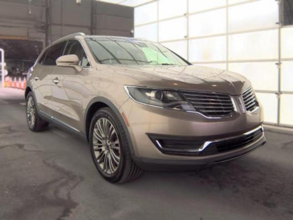 2018 Lincoln MKX Reserve FWD's photo